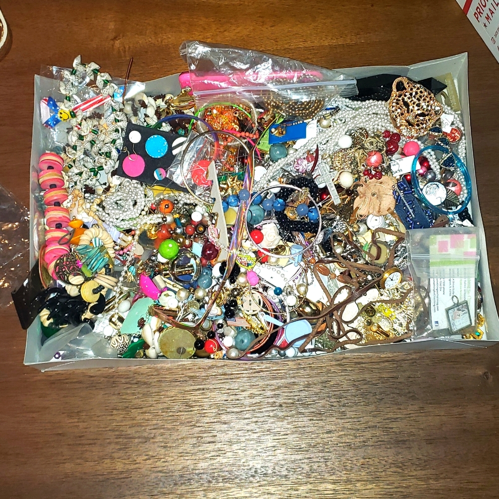 7 lbs. Junk/Costume Jewelry